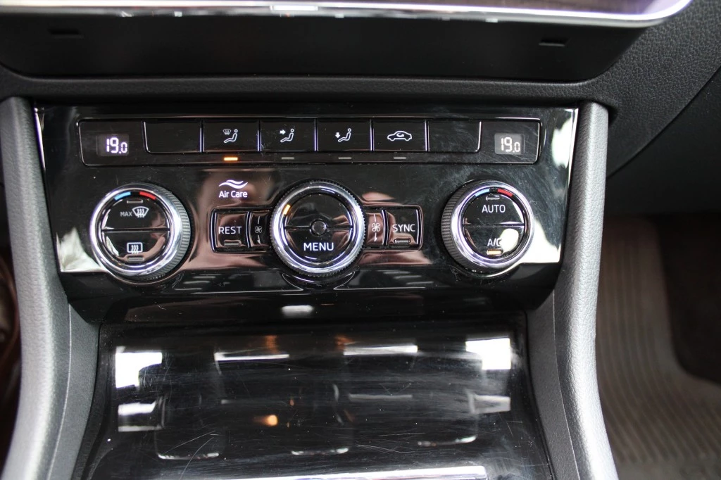 Hoofdafbeelding Škoda Superb