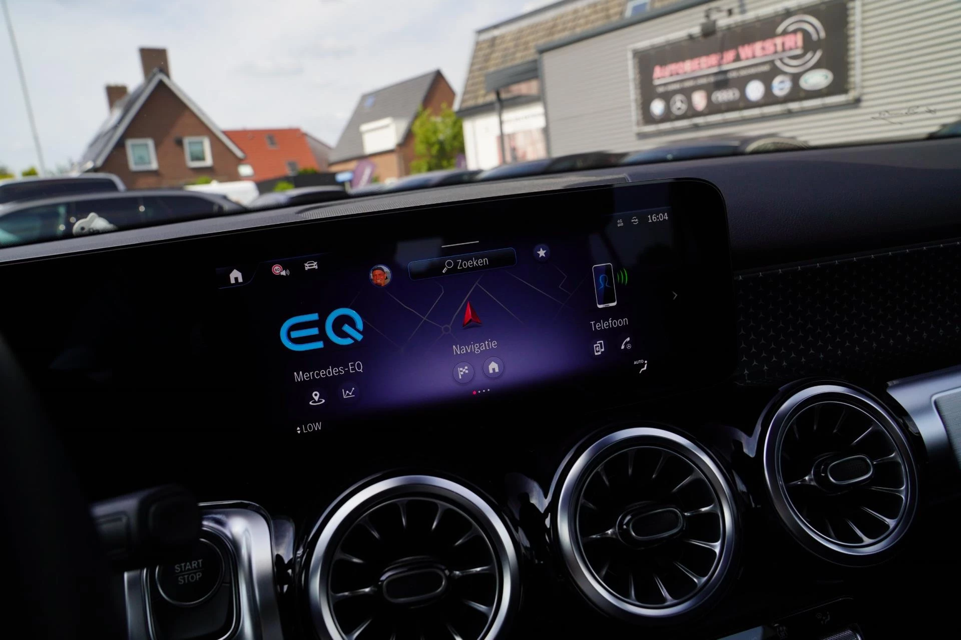 Hoofdafbeelding Mercedes-Benz EQB