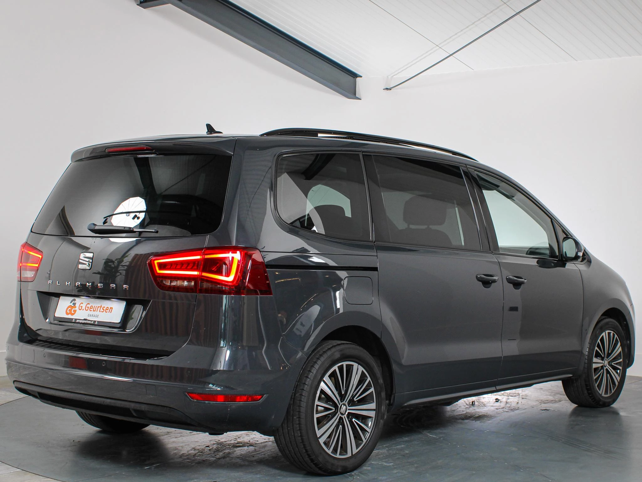 Hoofdafbeelding SEAT Alhambra