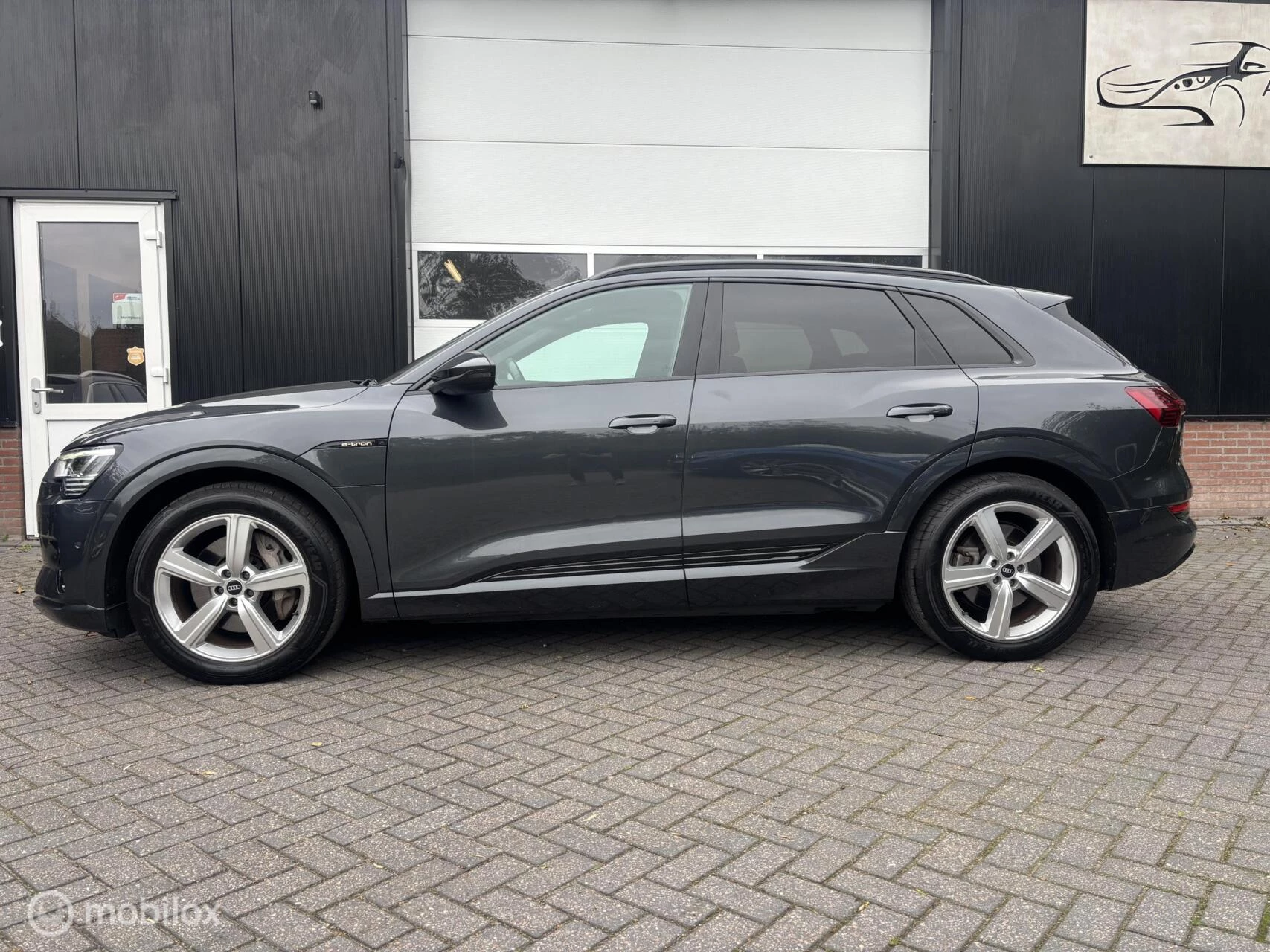 Hoofdafbeelding Audi e-tron