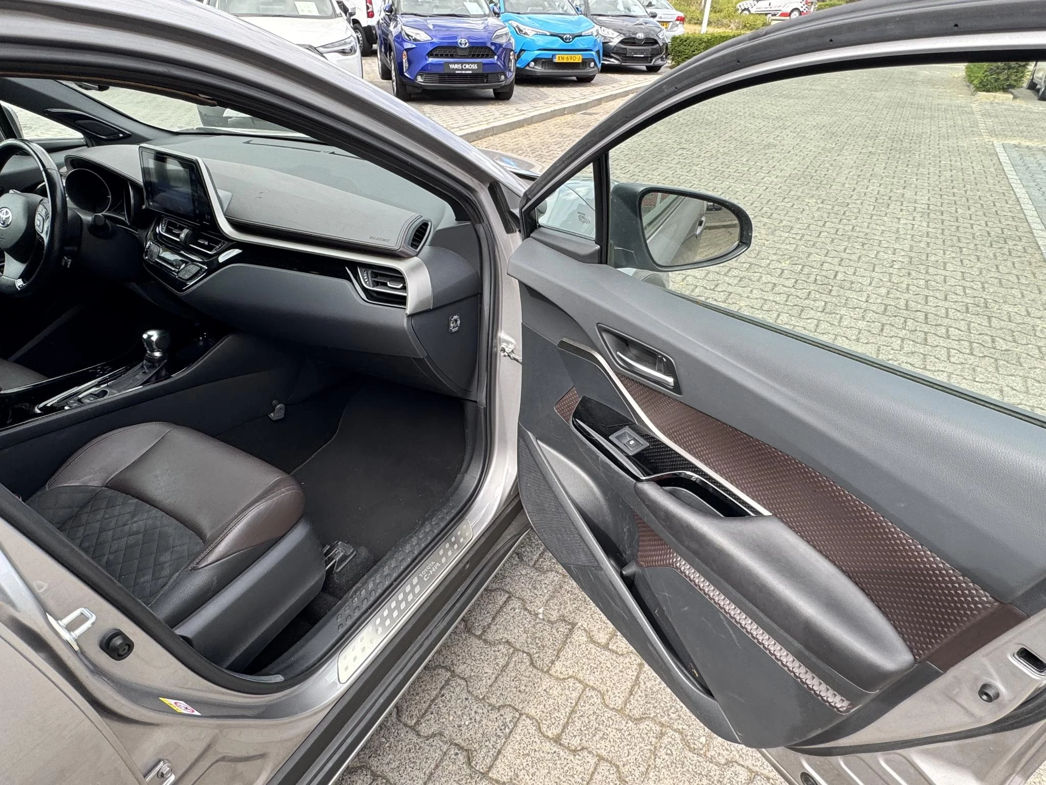 Hoofdafbeelding Toyota C-HR