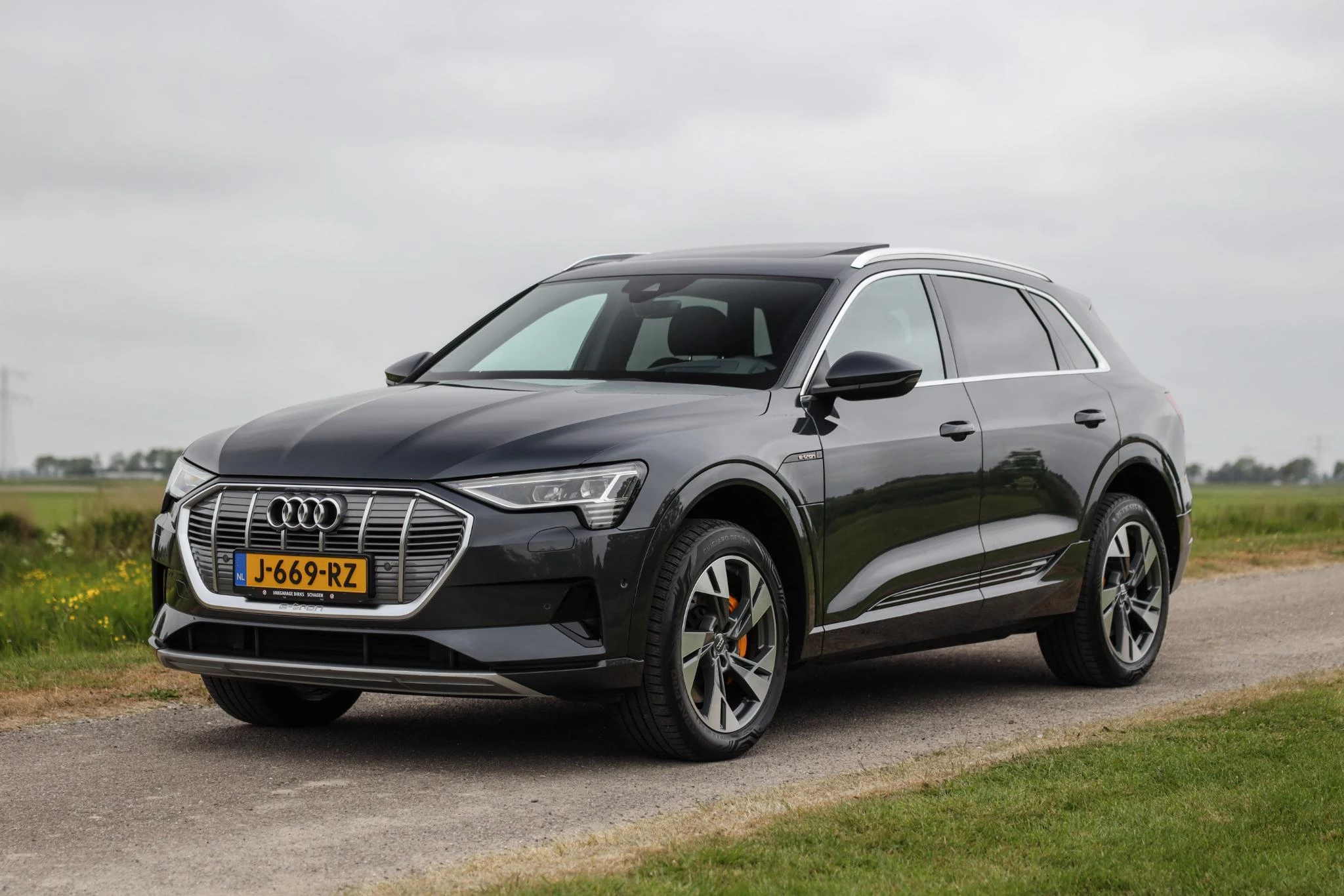 Hoofdafbeelding Audi e-tron