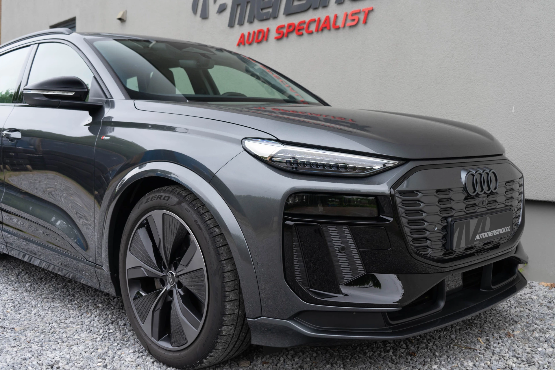 Hoofdafbeelding Audi Q6 e-tron