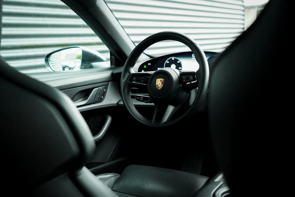 Hoofdafbeelding Porsche Taycan