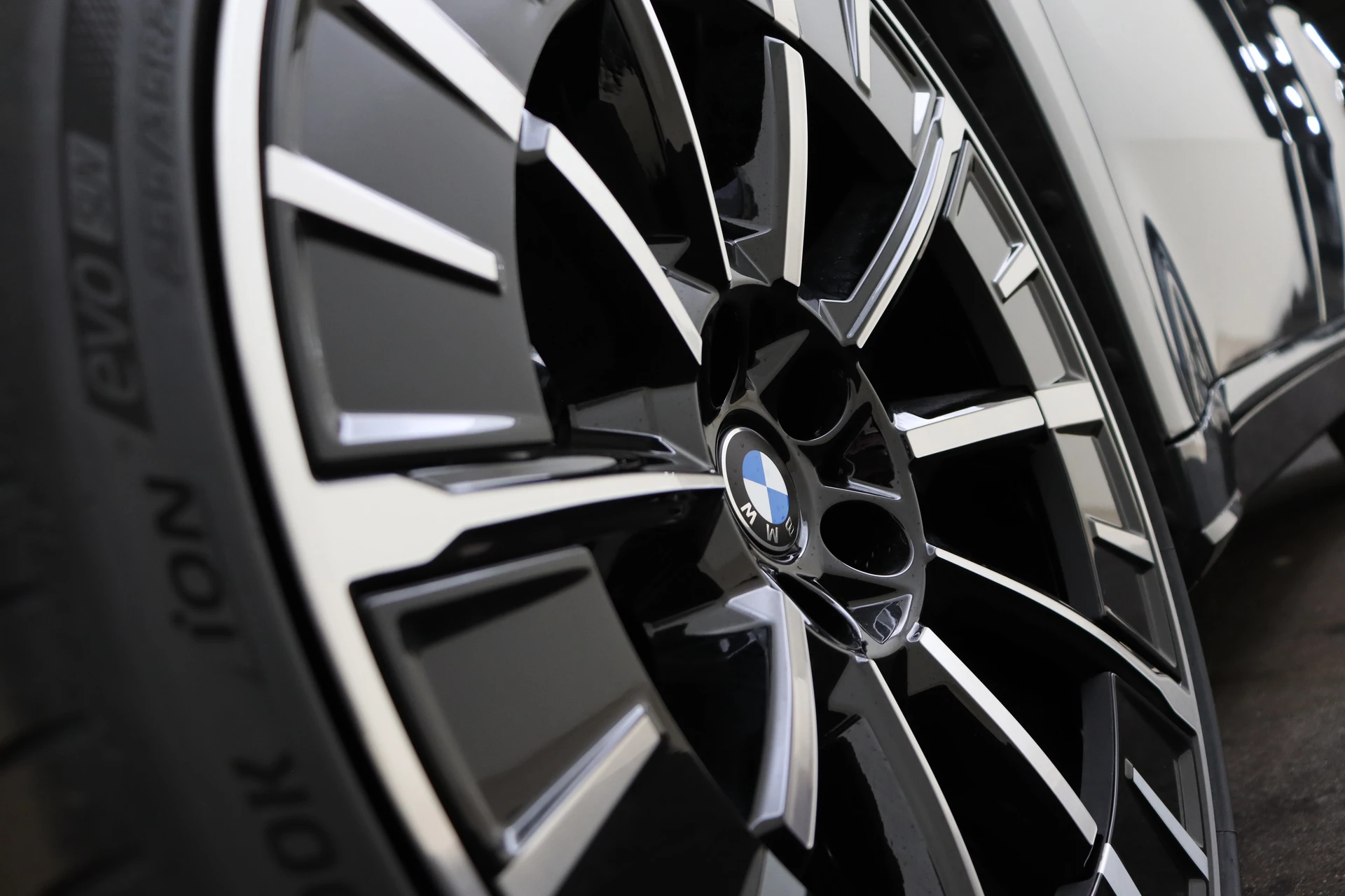 Hoofdafbeelding BMW iX3