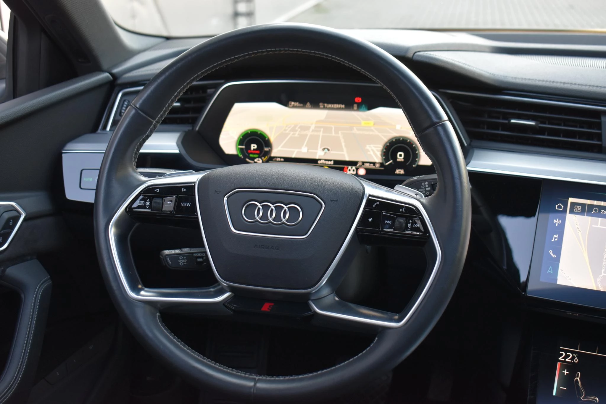 Hoofdafbeelding Audi e-tron