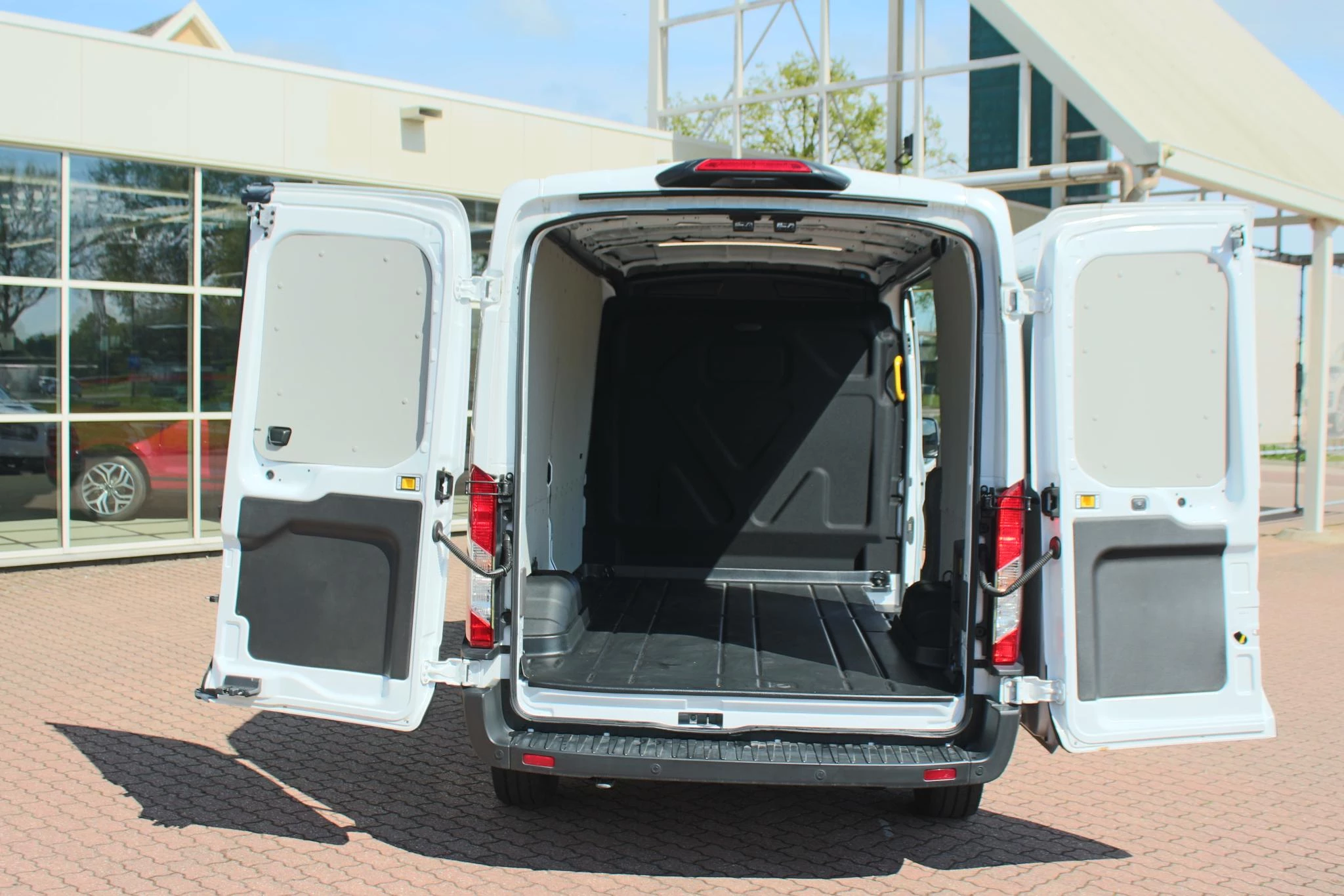 Hoofdafbeelding Ford E-Transit