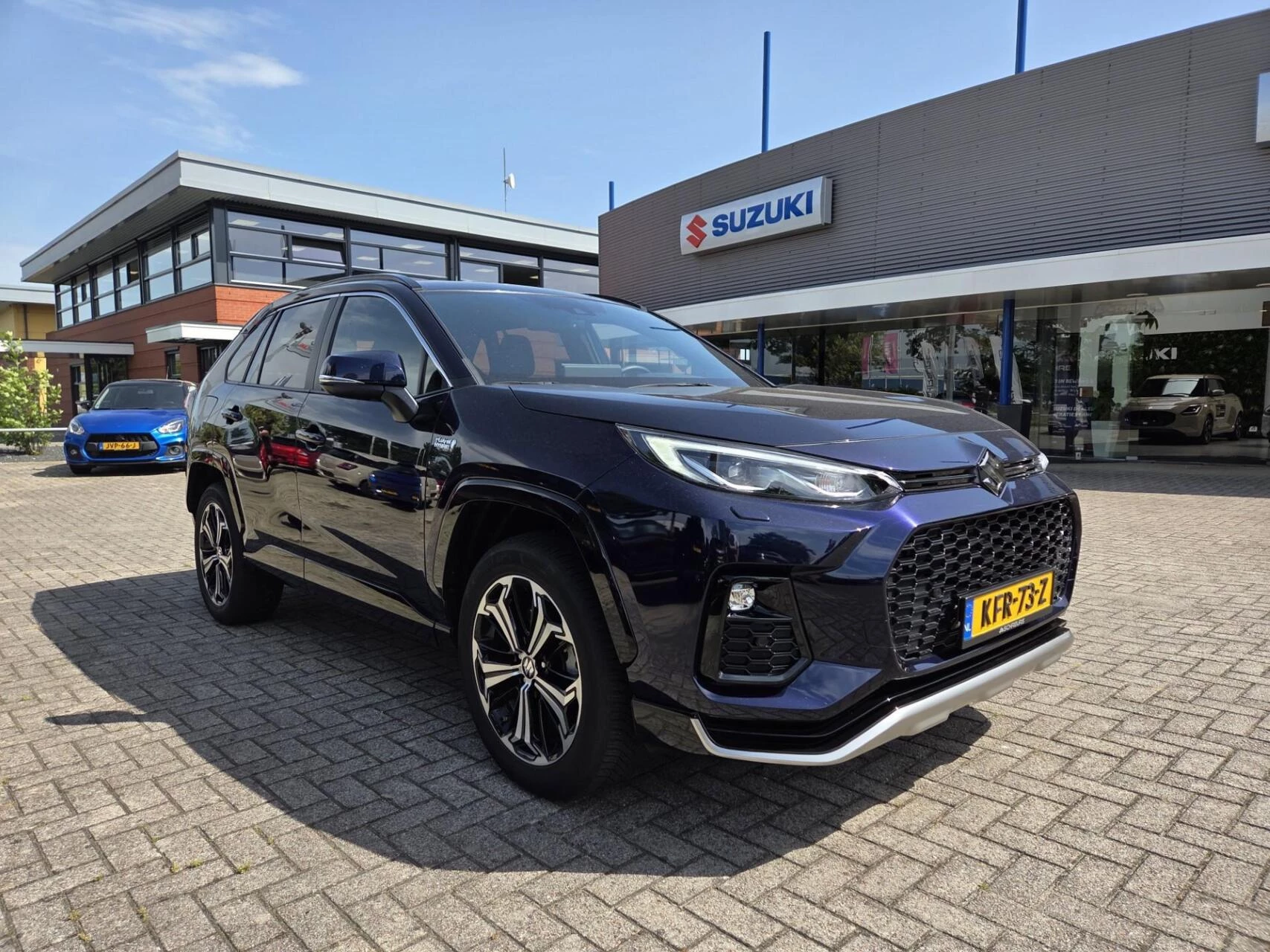Hoofdafbeelding Suzuki Across