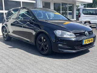 Volkswagen Golf 1.6 TDI Highline BlueMotion ECC Cruise control Navigatie Origineel NL-auto