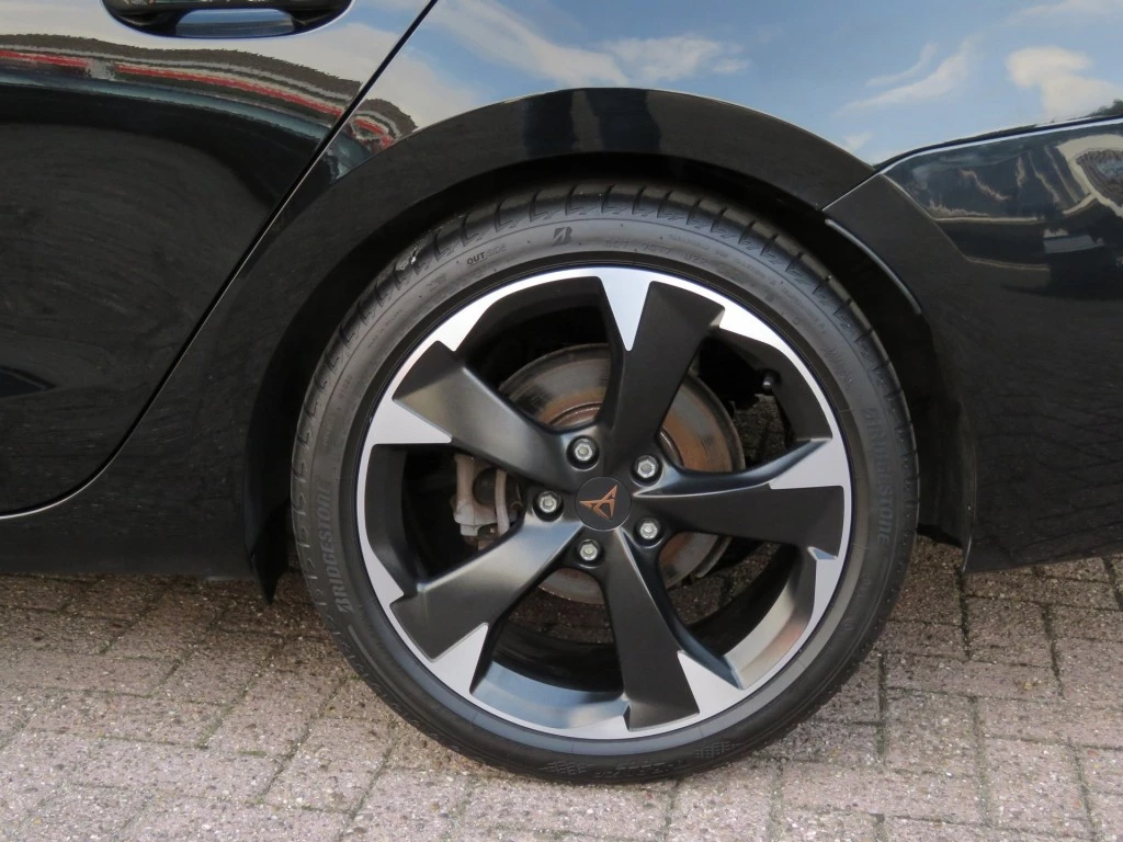 Hoofdafbeelding CUPRA Leon Sportstourer