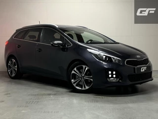 Hoofdafbeelding Kia cee'd Kia cee'd Sportswagon 1.0 T-GDi GT-Line Clima Camera Stoel/Stuurverw. NAP