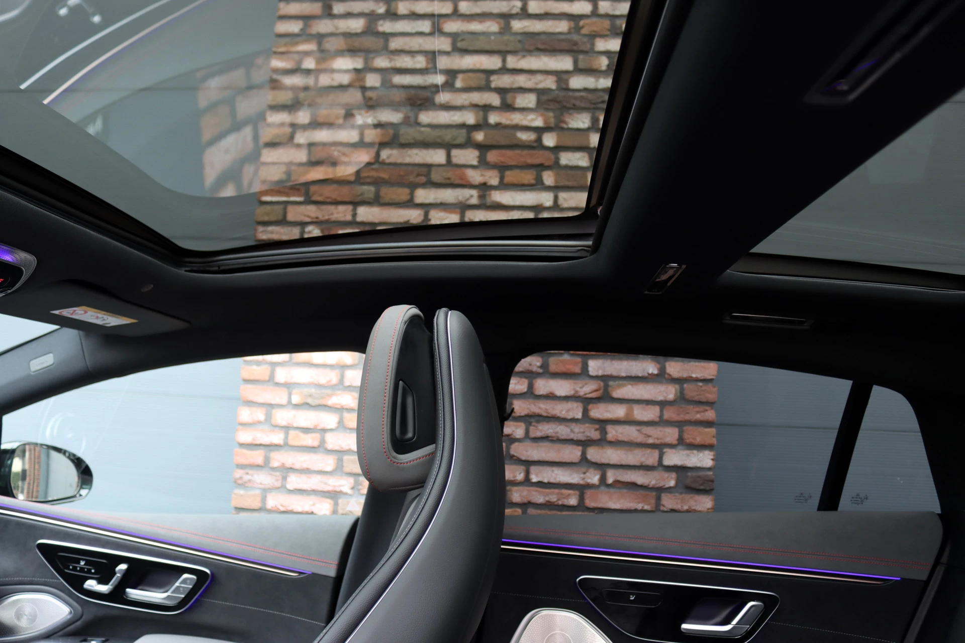 Hoofdafbeelding Mercedes-Benz EQS