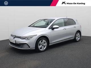 Hoofdafbeelding Volkswagen Golf Volkswagen Golf 1.5eTSI/130PK Life DSG · Camera + Parkeersensoren · Lane assist · Stoel- & stuurverwarming · Garantie tot juli 2028 of 100.000km