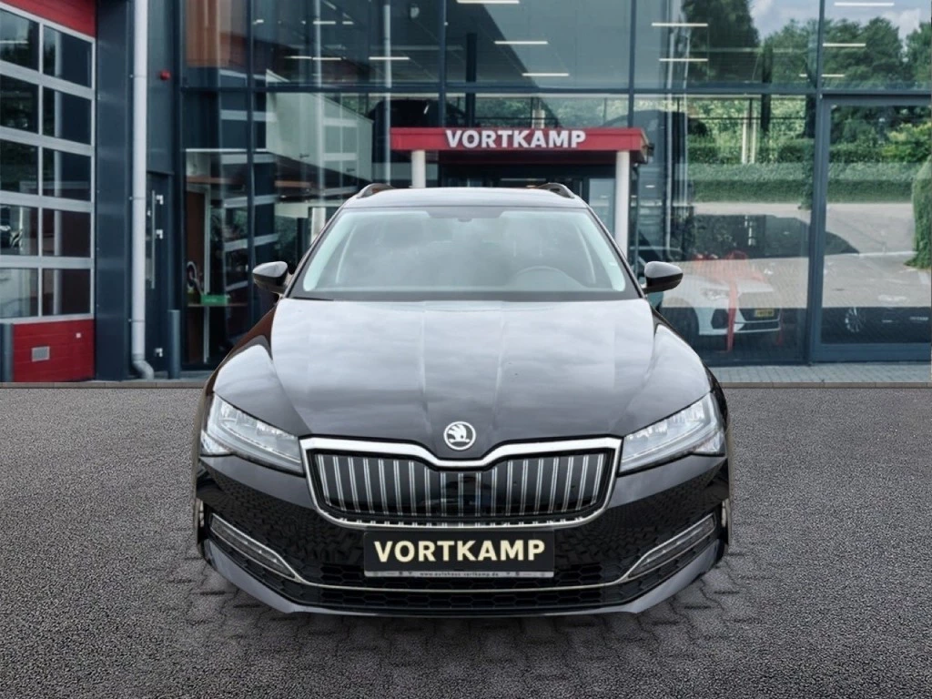 Hoofdafbeelding Škoda Superb
