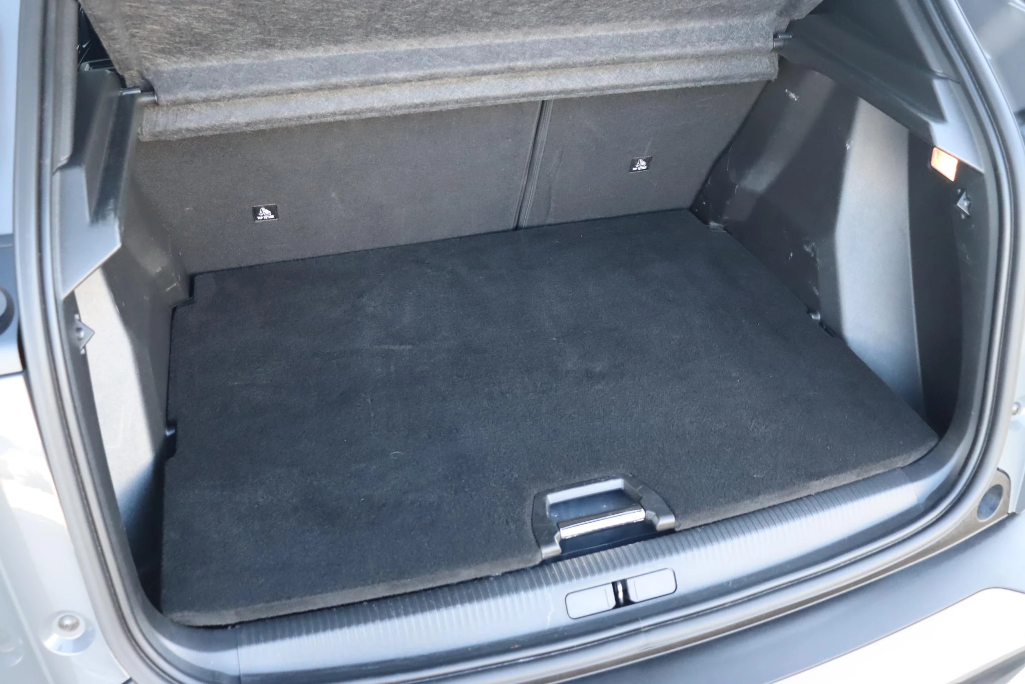 Hoofdafbeelding Peugeot e-2008