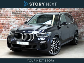 BMW X5 xDrive40i High Executive M Sport Pakket Automaat / Live Cockpit Professional / Adaptive Air Suspension / Panoramadak Sky Lounge / Bowers & Wilkins / Active Steering / Comfortstoelen / Laserlight / Crafted Clarity / 22 Inch / Leder / M Sportremsysteem