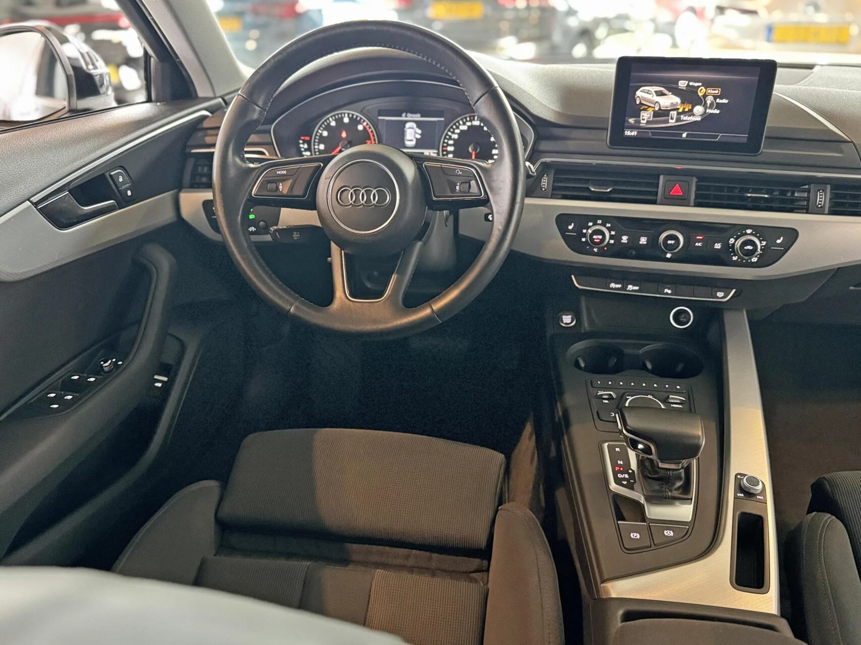 Hoofdafbeelding Audi A4