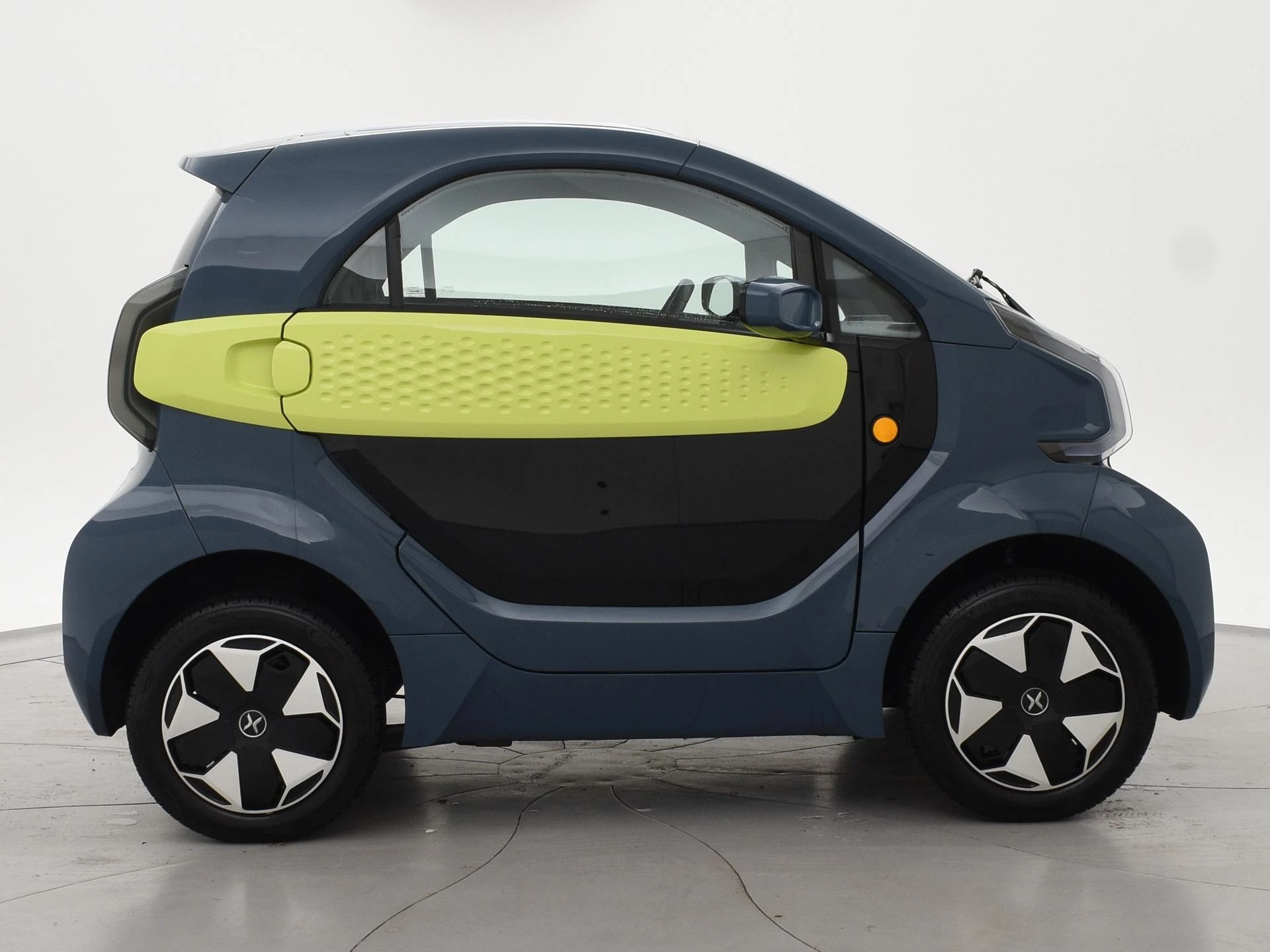 Hoofdafbeelding XEV Yoyo