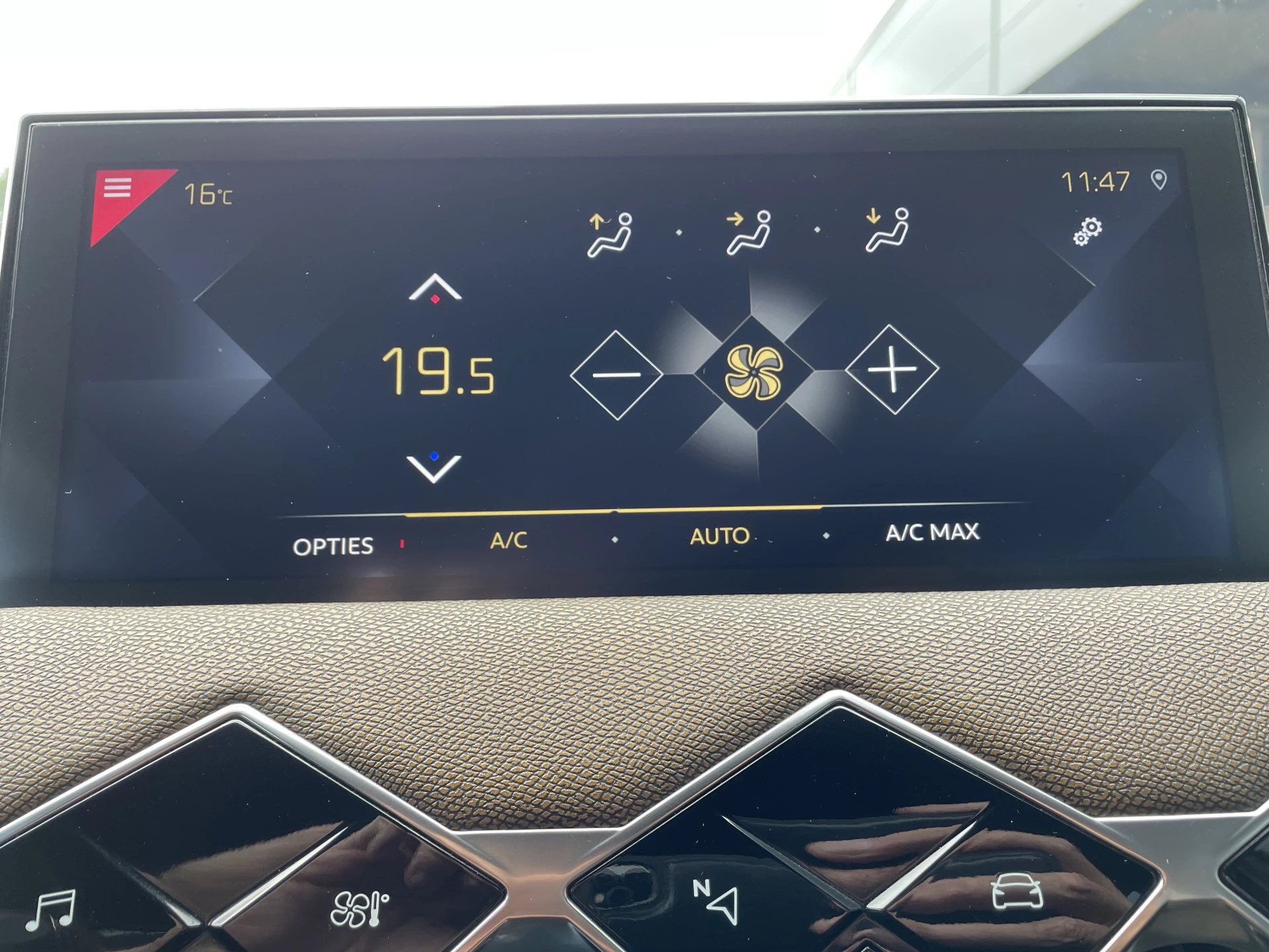 Hoofdafbeelding DS DS 3