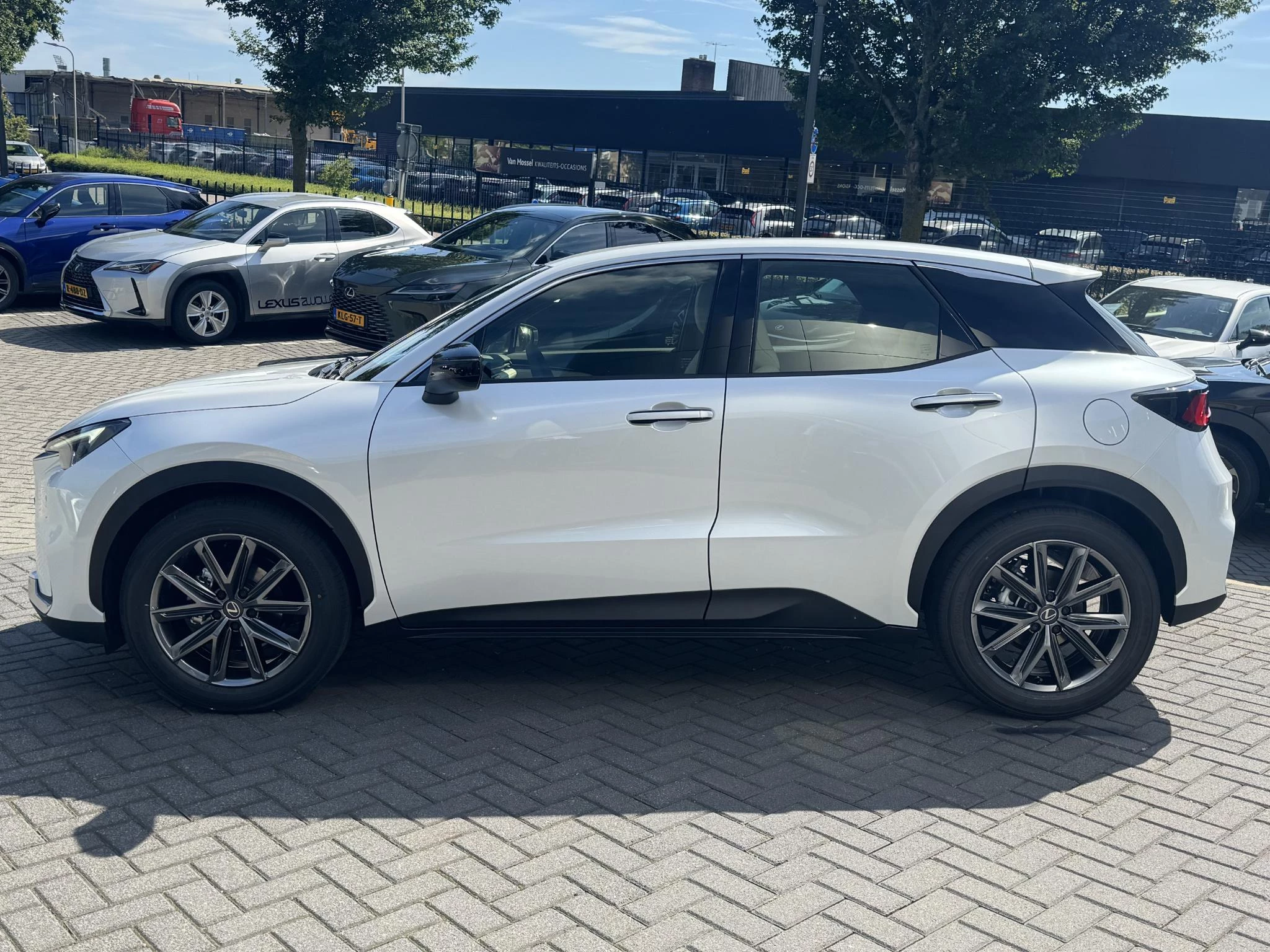 Hoofdafbeelding Lexus LBX