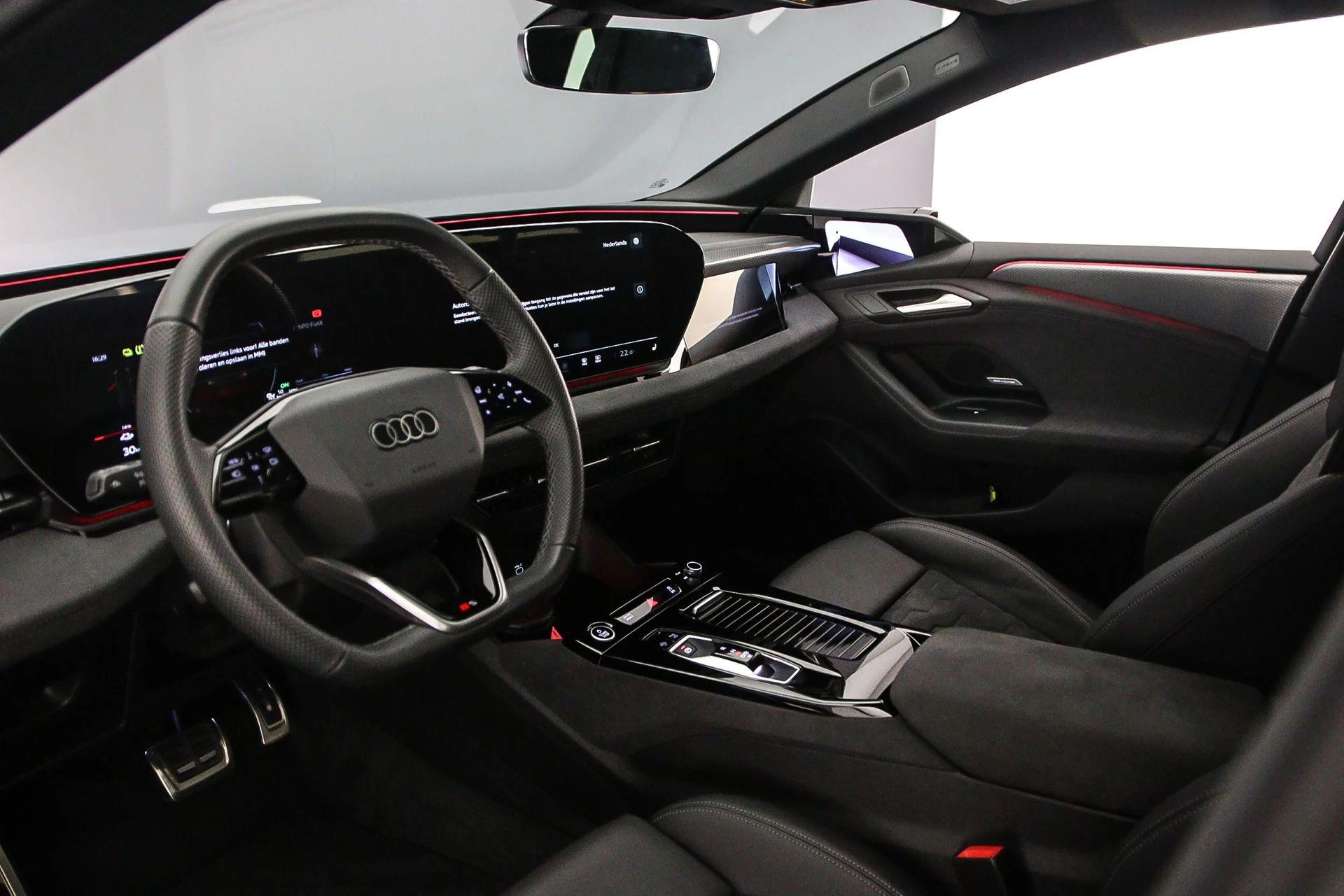 Hoofdafbeelding Audi A6 Avant e-tron