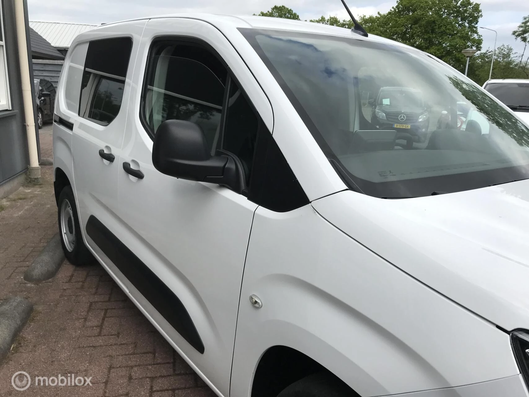 Hoofdafbeelding Peugeot Partner