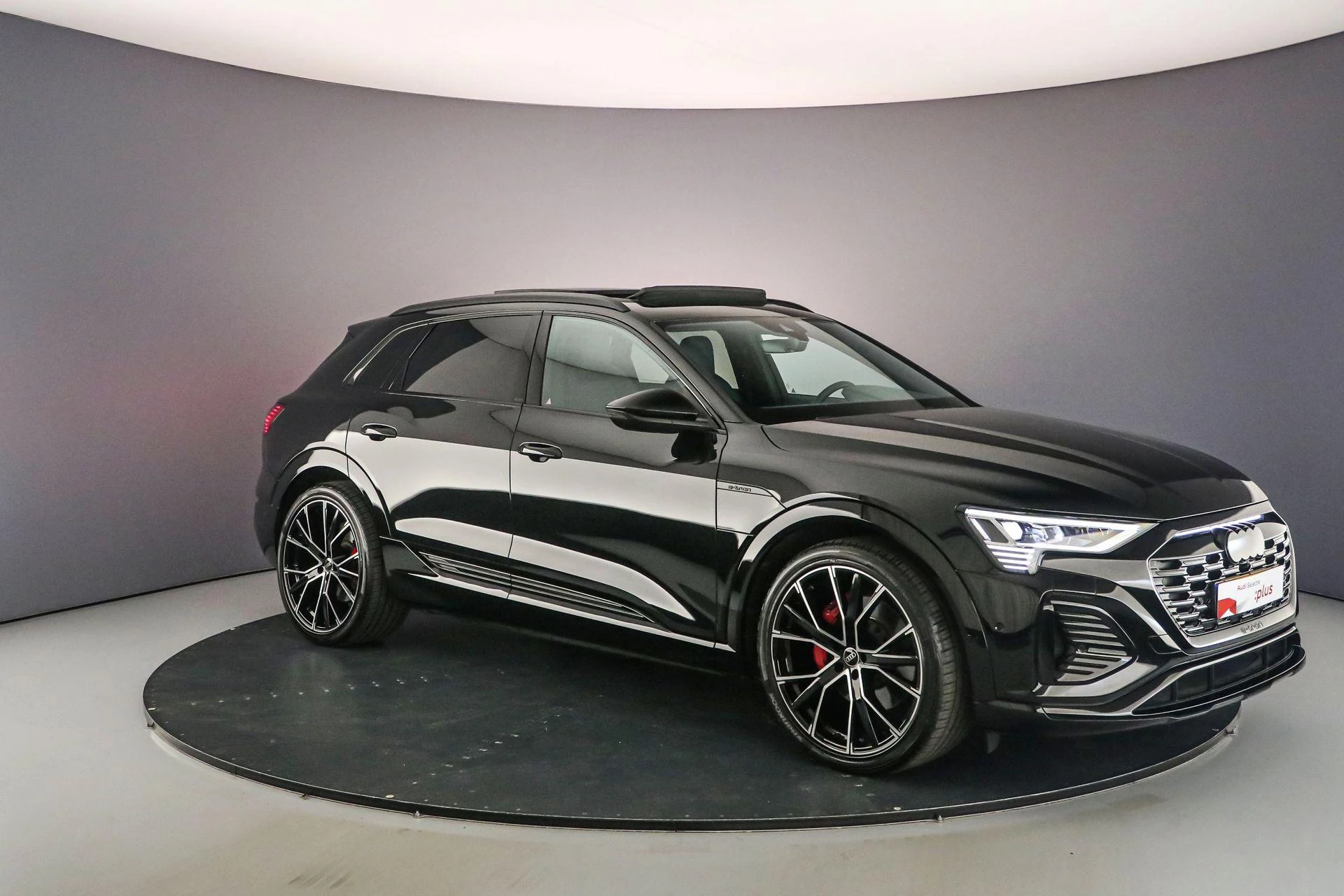 Hoofdafbeelding Audi Q8 e-tron