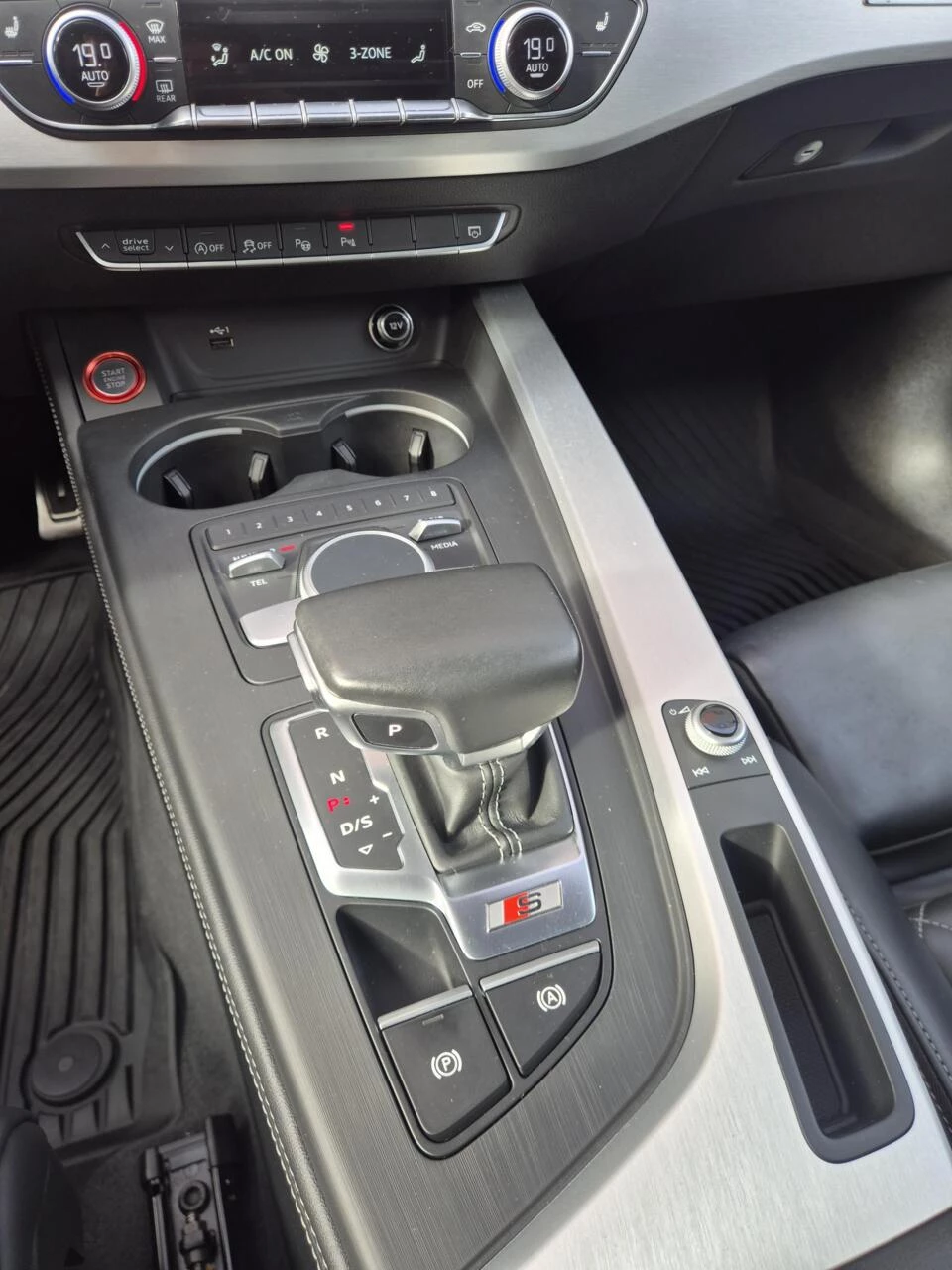 Hoofdafbeelding Audi S5