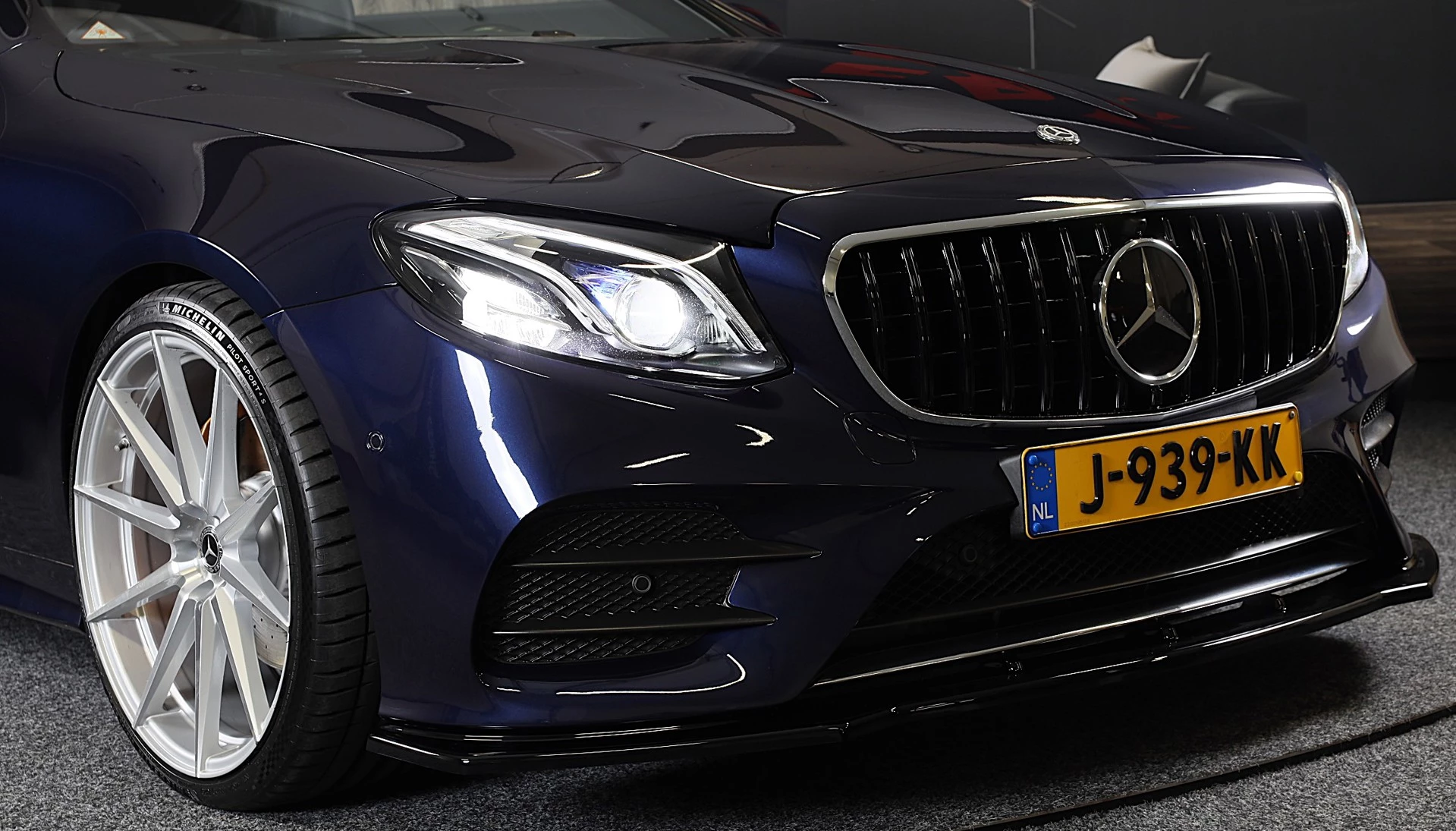 Hoofdafbeelding Mercedes-Benz E-Klasse