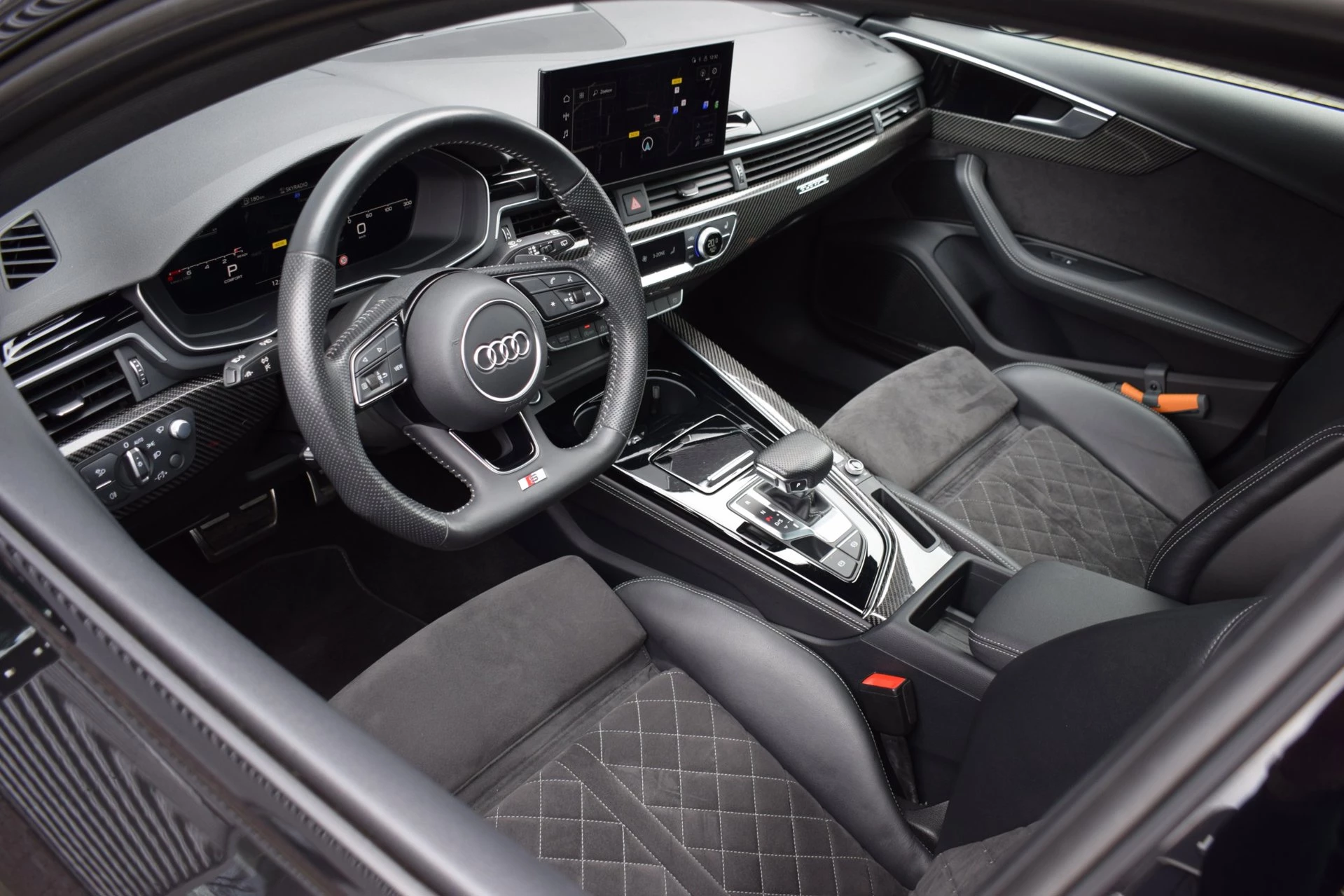 Hoofdafbeelding Audi A4