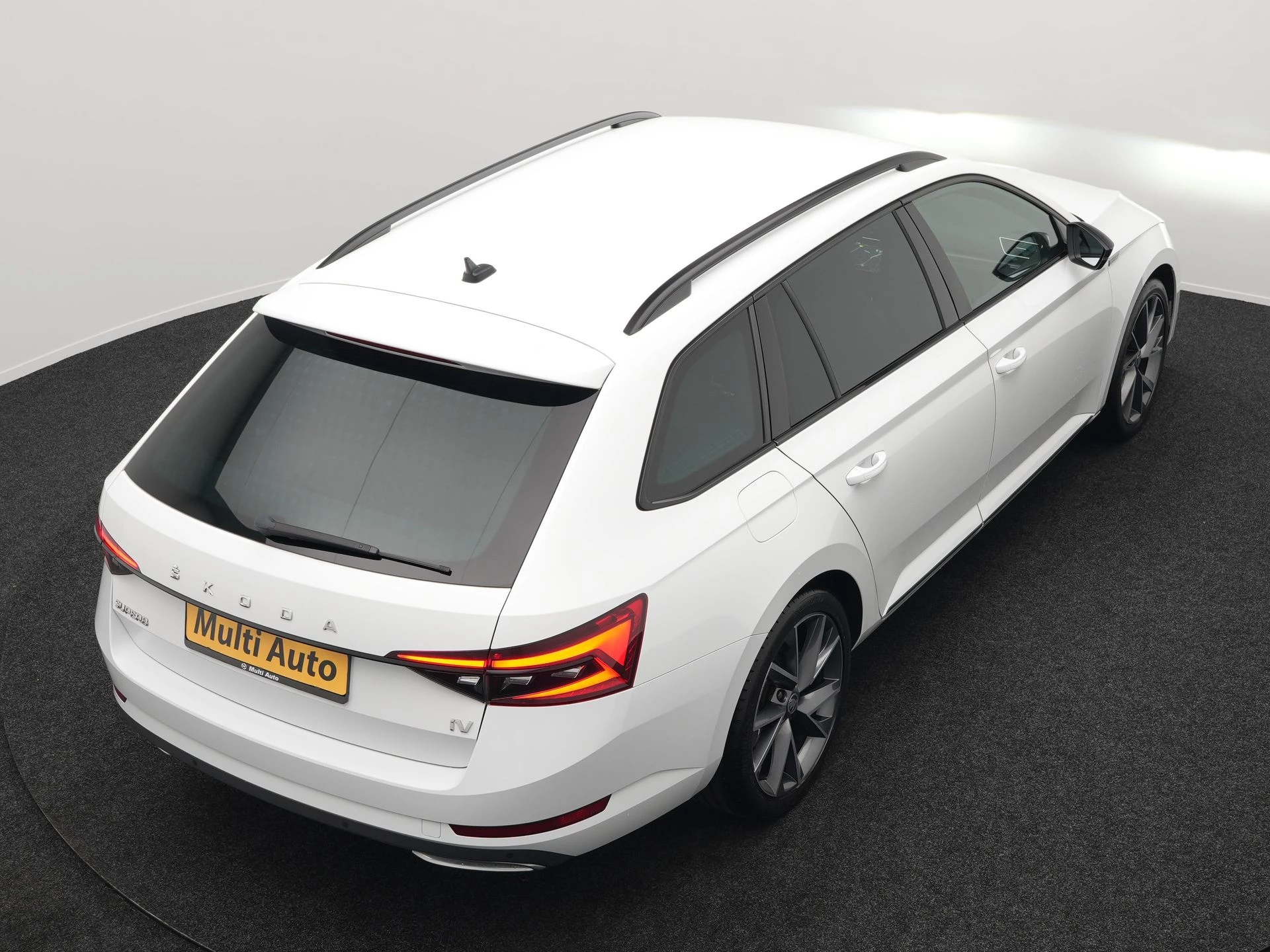 Hoofdafbeelding Škoda Superb