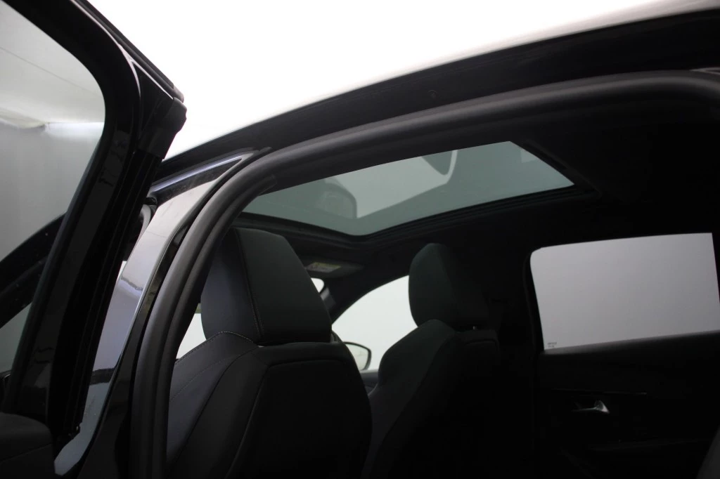 Hoofdafbeelding Peugeot e-208