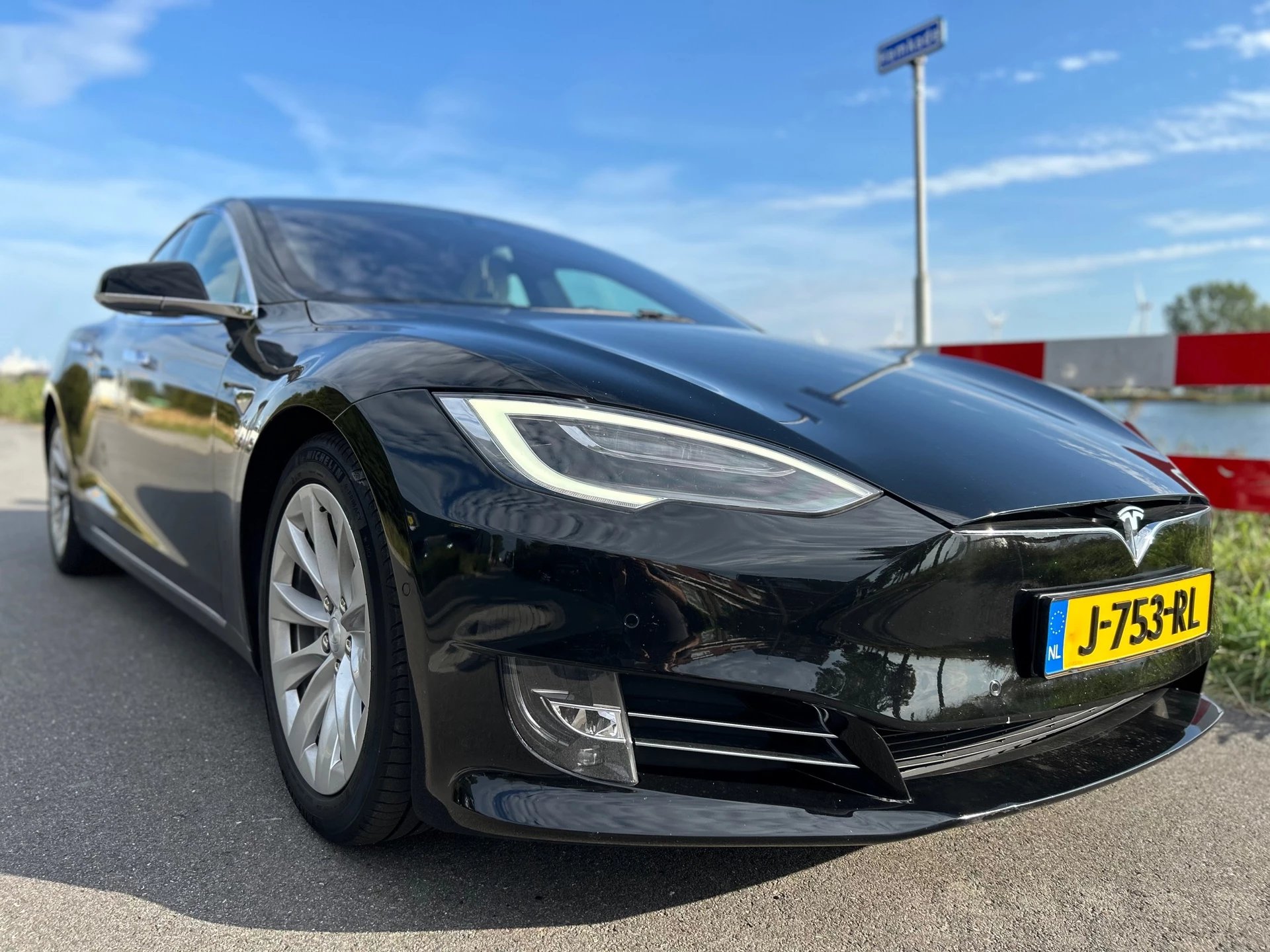 Hoofdafbeelding Tesla Model S