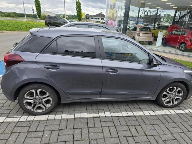 Hoofdafbeelding Hyundai i20