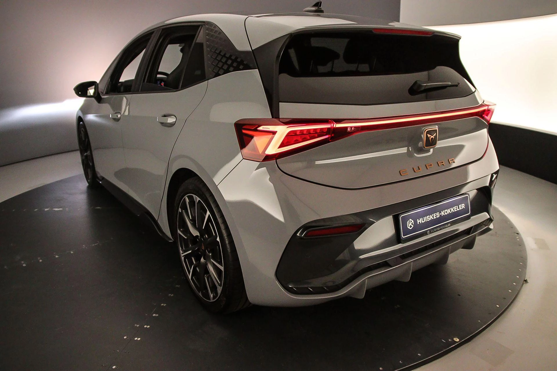 Hoofdafbeelding CUPRA Born