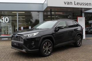 Hoofdafbeelding Toyota RAV4 Toyota RAV4 2.5 Hybrid STYLE STOEL/STUUR&VOORRUITVERW. LED EL-A.KLEP KEYLESS DAB AD-CRUISE APPLE/ANDROID SENSOREN V+A