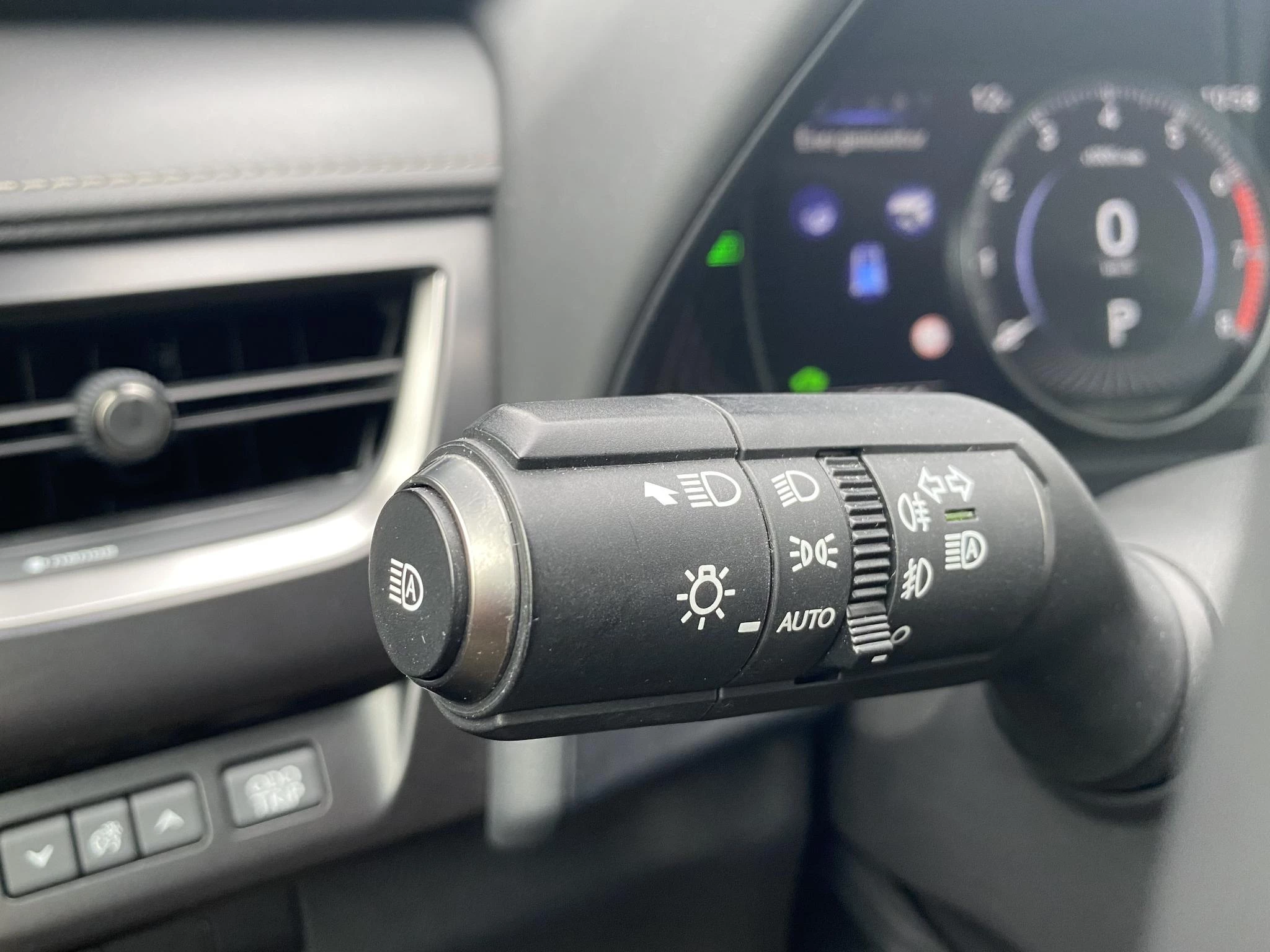 Hoofdafbeelding Lexus UX