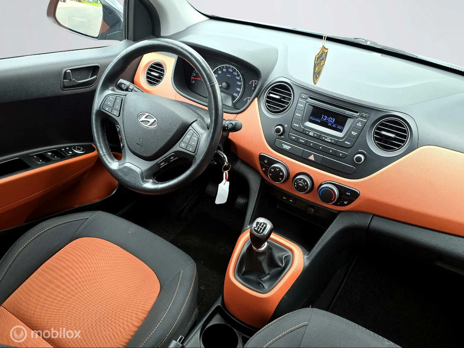 Hoofdafbeelding Hyundai i10