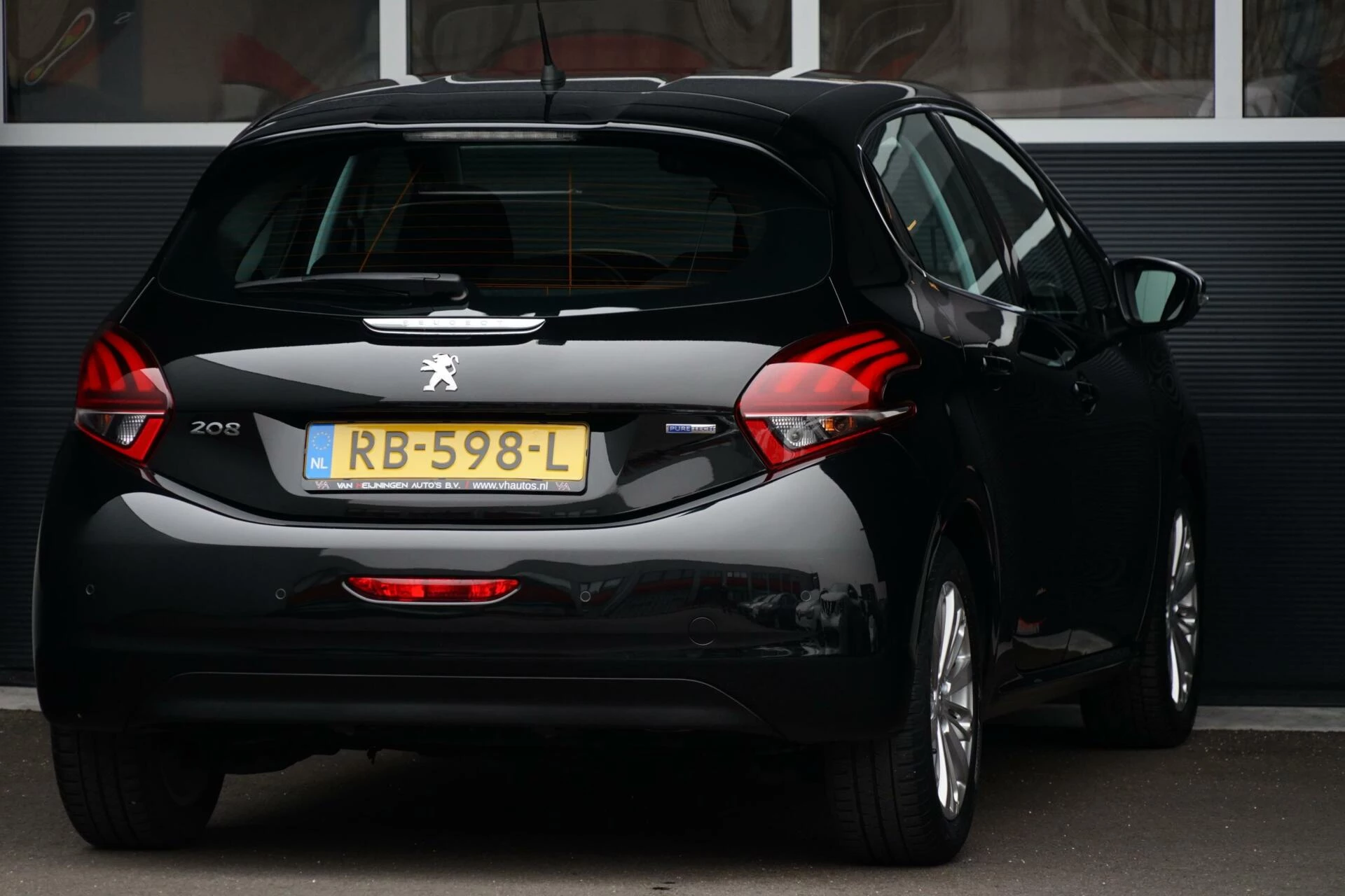 Hoofdafbeelding Peugeot 208
