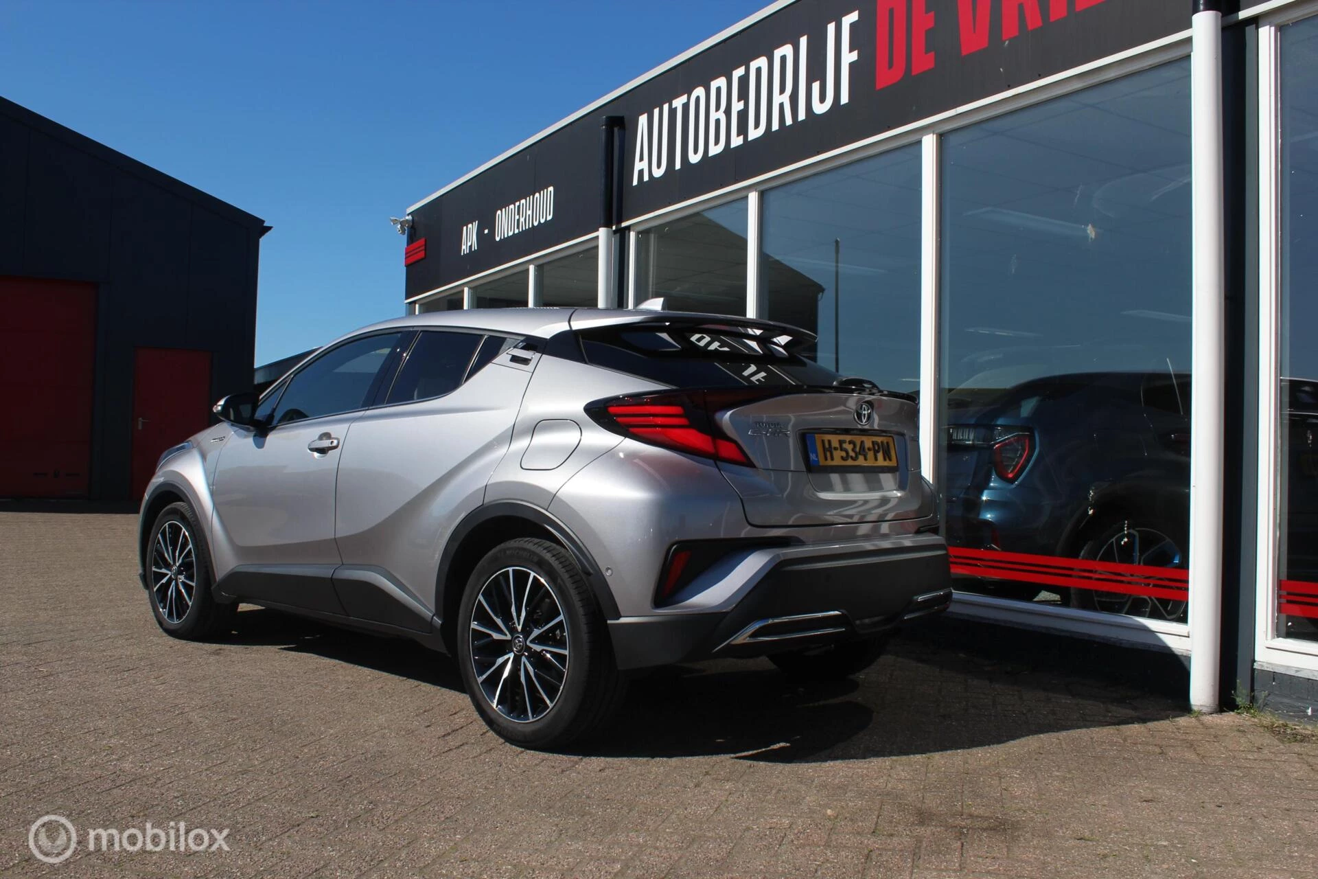 Hoofdafbeelding Toyota C-HR