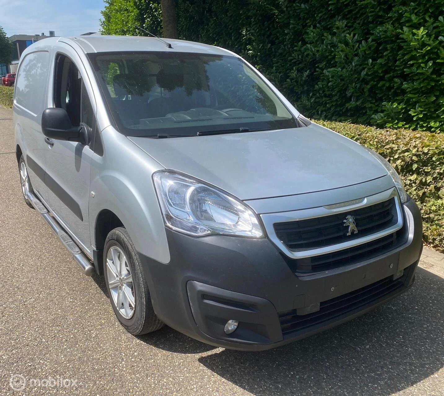 Hoofdafbeelding Peugeot Partner