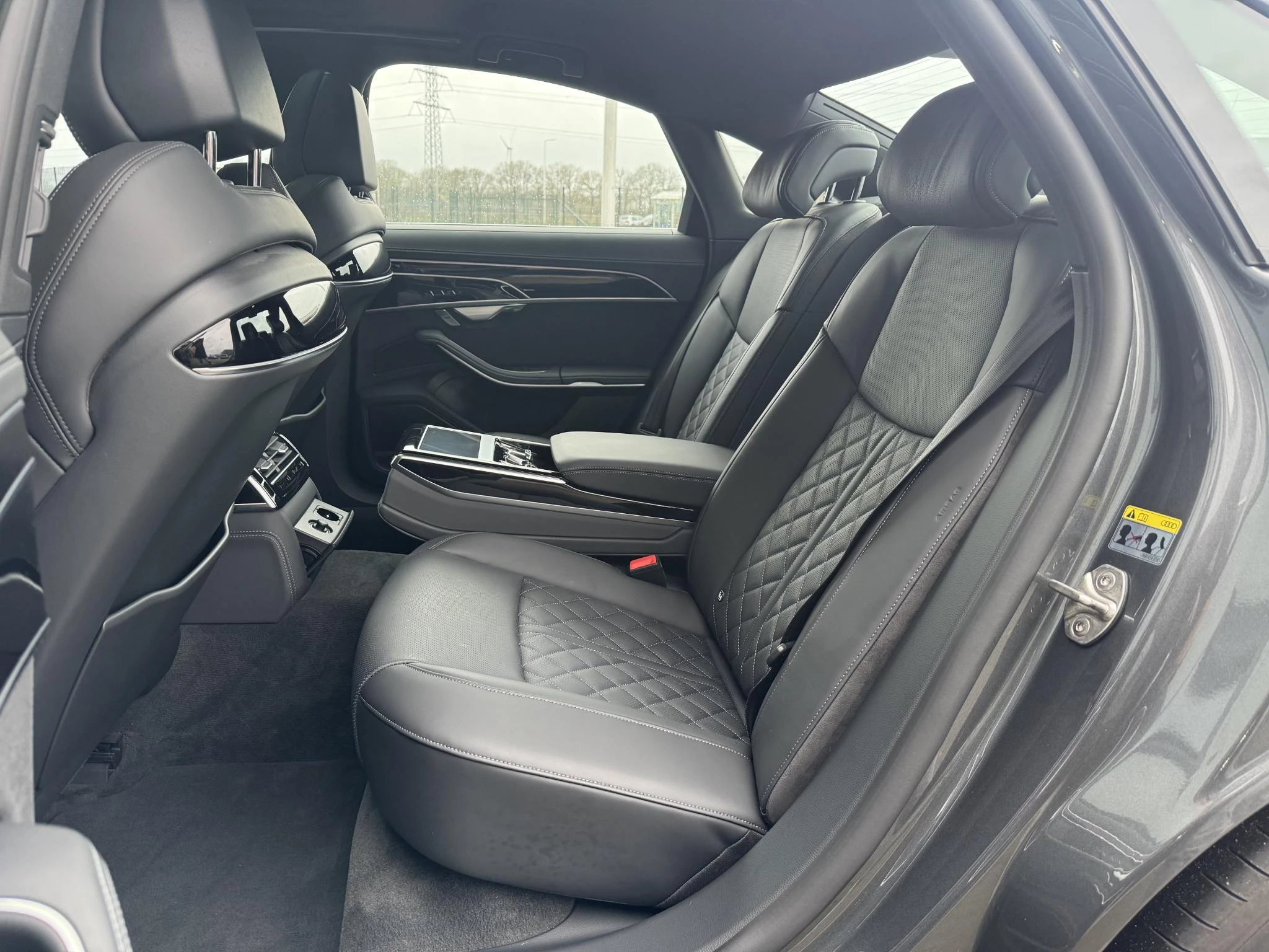 Hoofdafbeelding Audi A8