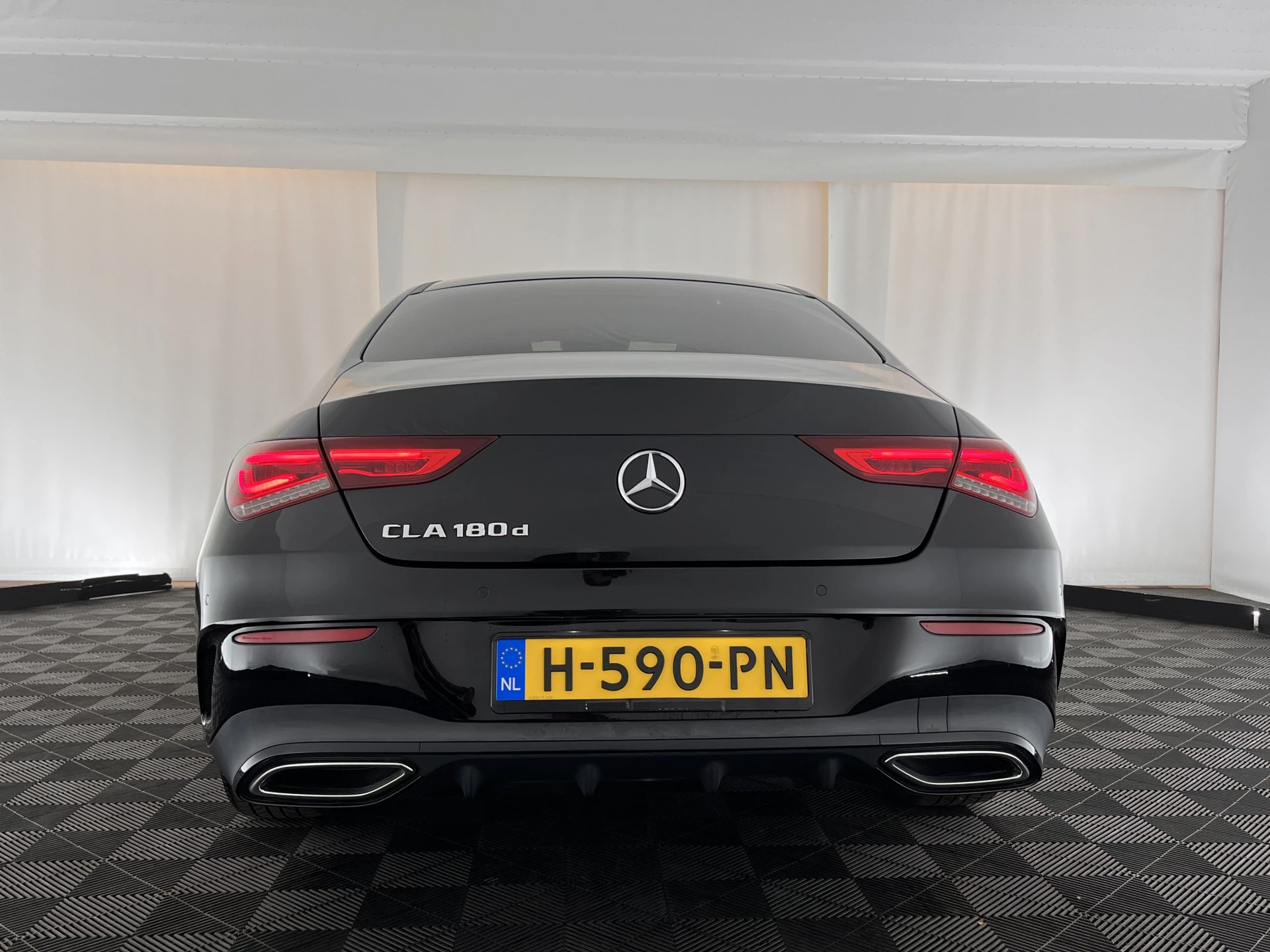 Hoofdafbeelding Mercedes-Benz CLA
