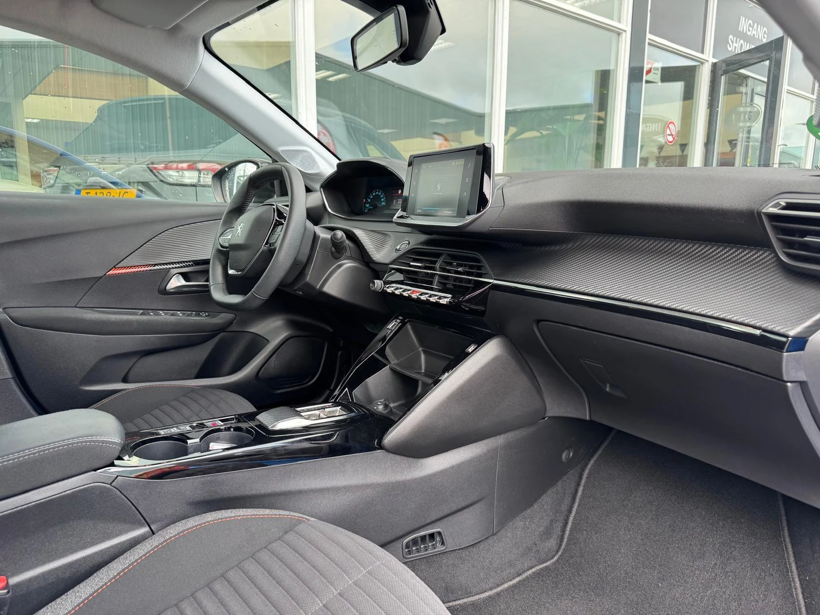 Hoofdafbeelding Peugeot e-208