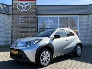 Toyota Aygo X PLAY APPLE/ANDROID AIRCO AD-CRUISE CAMERA EL-RAMEN BLUETOOTH NL-AUTO