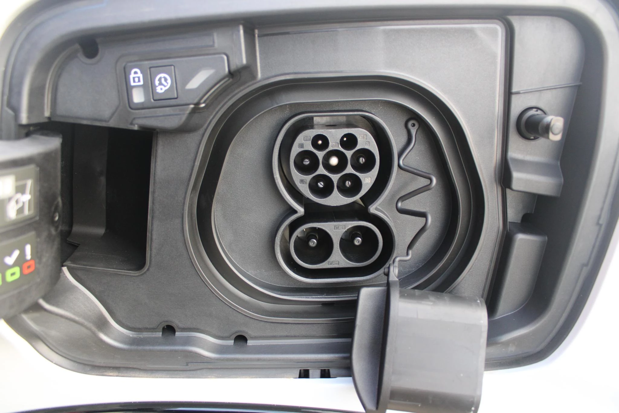 Hoofdafbeelding Peugeot e-3008