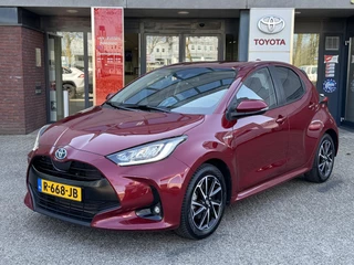 Toyota Yaris 1.5 HYBRID DYNAMIC STOELVERW 4S-BANDEN APPLE/ANDROID 16'' LM-VELGEN BLUETOOTH LED CAMERA AD-CRUISE
