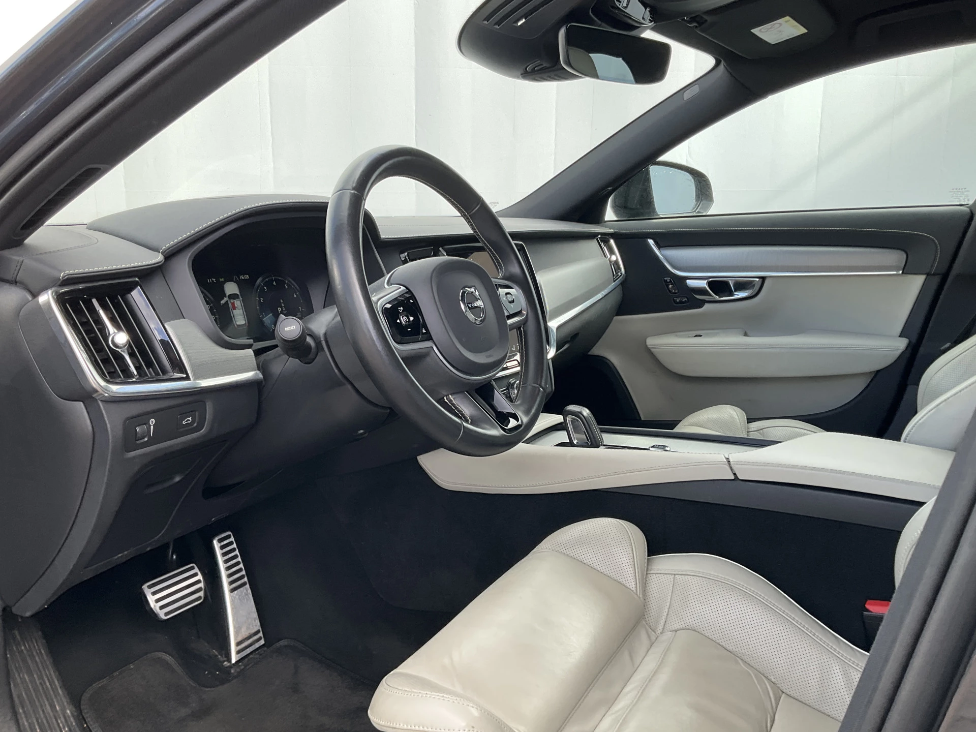 Hoofdafbeelding Volvo V90