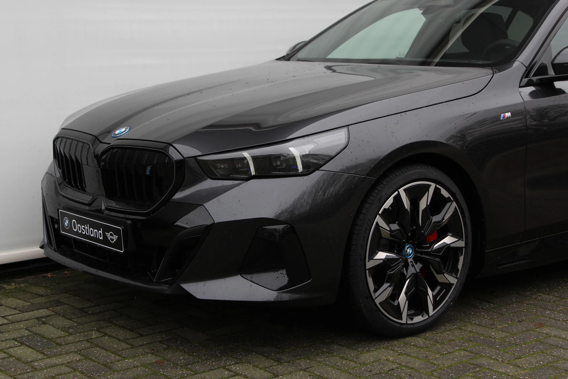 Hoofdafbeelding BMW i5