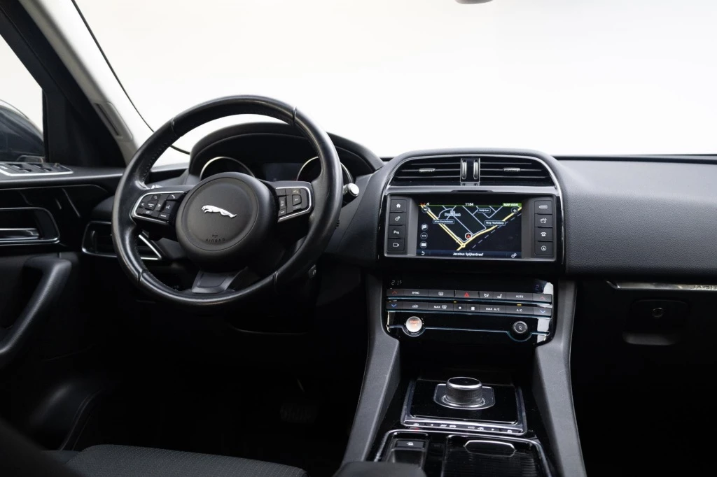 Hoofdafbeelding Jaguar F-PACE